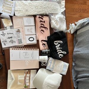 Bride Themed Wedding Accessories Set